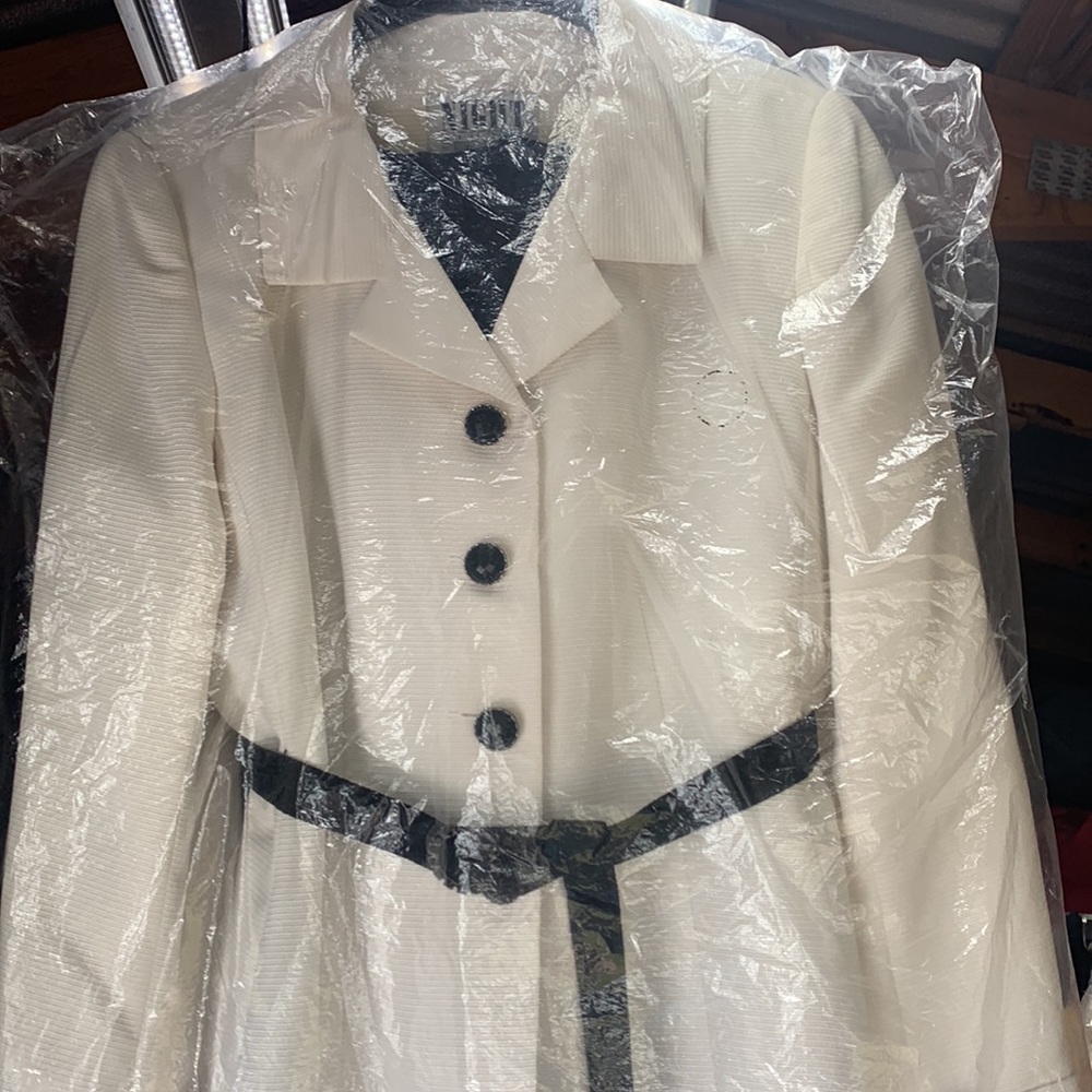 2pc Sunday suit dress white and black diamond shaped buttons